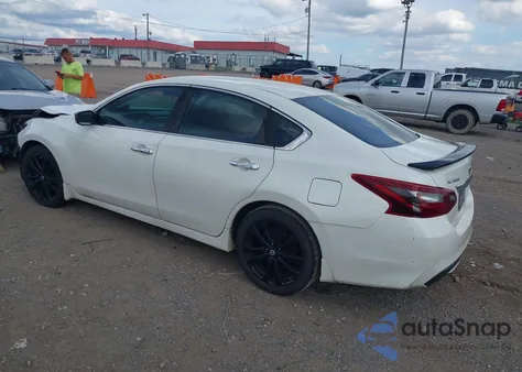2017 Nissan Altima 2.5 Sr z USA, uszkodzony, nr VIN 1N4AL3AP8HC224335